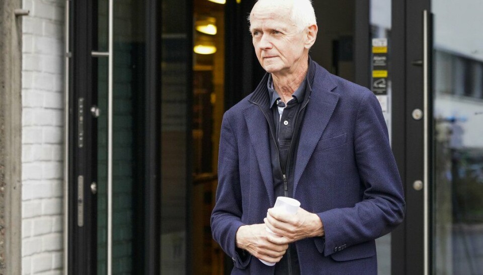 Det kan bli nødvendig å hive flere vaksinedoser fremover om ikke etterspørselen internasjonalt tar seg opp, ifølge Geir Bukholm i FHI.