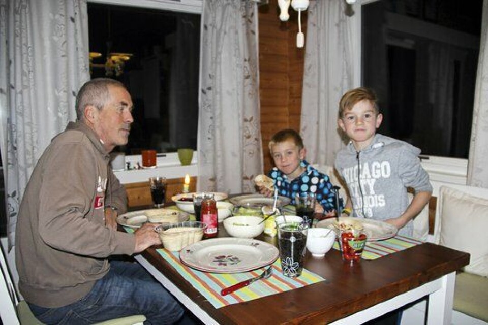 Familie, natur, hytte, vedhogst og bikkje er viktige ingredienser i Bjørn sitt liv.
Foto: Privat