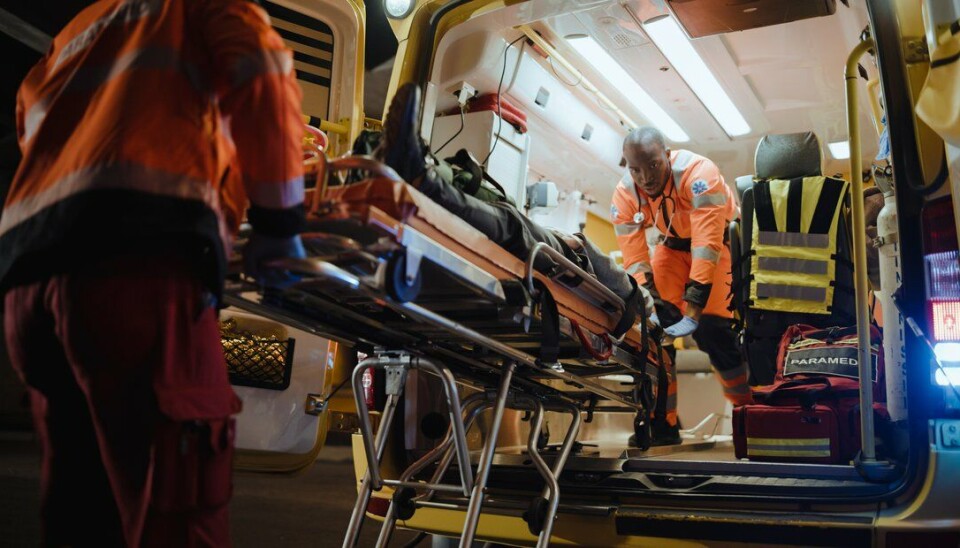 Paramedisinere, naprapater og osteopater kan søke om autorisasjon og lisens som helsepersonell.
