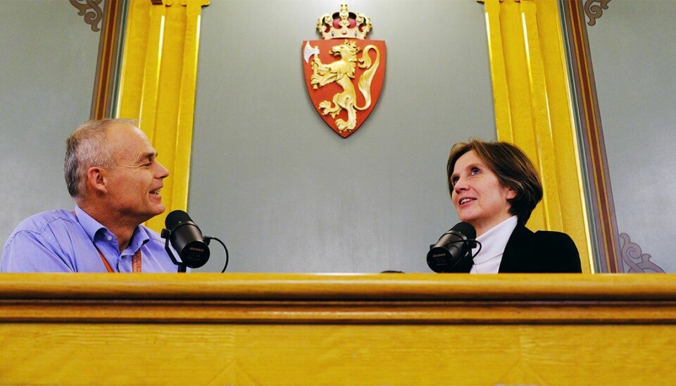 Hans Anderssen og Kjersti Toppe under podcast i Stortinget.