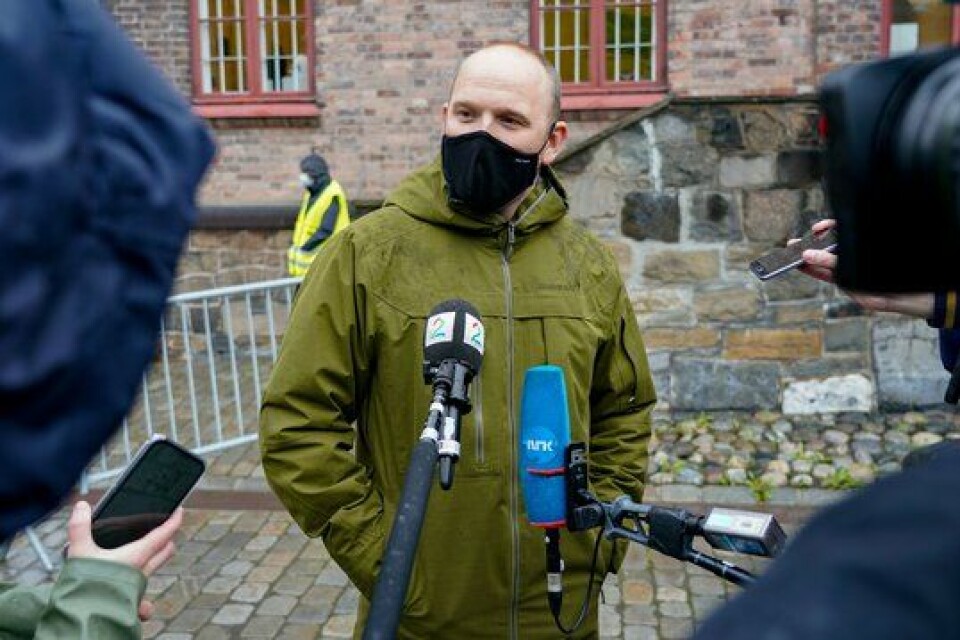 Stortingsrepresentant Jon Georg Dale (Frp) utenfor bygningen på Akershus festning der samfunnskritisk nøkkelpersonell skal vaksineres
Foto: NTB