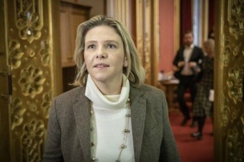 Uakseptabelt: - Jeg kan ikke forstå hvordan det har vært mulig å forsvare at helsetjenestene har vurdert dagens behandling til disse pasientene som forsvarlig til nå. Pasienter med denne sykdommen er i stor grad eldre. Derfor har den blir vurdert som mindre alvorlig ettersom eldre pasienter har færre resterende leveår å miste. Å behandle eldre slik er uakseptabelt, sier Sylvi Listhaug
Foto: NTB Uakseptabelt: - Jeg kan ikke forstå hvordan det har vært mulig å forsvare at helsetjenestene har vurdert dagens behandling til disse pasientene som forsvarlig til nå. Pasienter med denne sykdommen er i stor grad eldre. Derfor har den blir vurdert som mindre alvorlig ettersom eldre pasienter har færre resterende leveår å miste. Å behandle eldre slik er uakseptabelt, sier Sylvi Listhaug
Foto: NTB