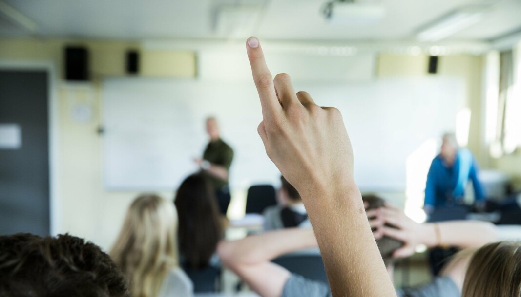 Psykiske lidelser gir ofte ungdom dårlige skolekarakterer. Blant de psykiske lidelsene, har angst- og depresjonsplager sterk negativ påvirkning, men enkeltlidelsen med soleklart størst sykdomsbyrde er ADHD. Psykiske lidelser gir ofte ungdom dårlige skolekarakterer. Blant de psykiske lidelsene, har angst- og depresjonsplager sterk negativ påvirkning, men enkeltlidelsen med soleklart størst sykdomsbyrde er ADHD.