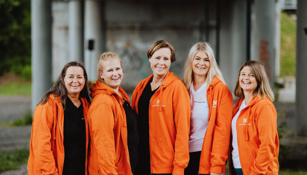 Kreftkompasset er klar for Arendalsuka: Fra Vestre: Lotta Våde, Ane Haugen, Vibeke Borchgrevink, Ida-Marie Nilsen, Gyri Andvik Johnsen. Kreftkompasset er klar for Arendalsuka: Fra Vestre: Lotta Våde, Ane Haugen, Vibeke Borchgrevink, Ida-Marie Nilsen, Gyri Andvik Johnsen.