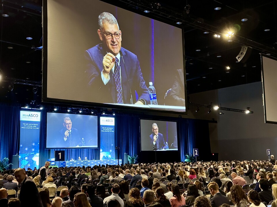 Giuseppe Curigliano er førsteforfatter av Destiny Breast06, og presenterte studien på ASCO foran flere tusen kreftleger.