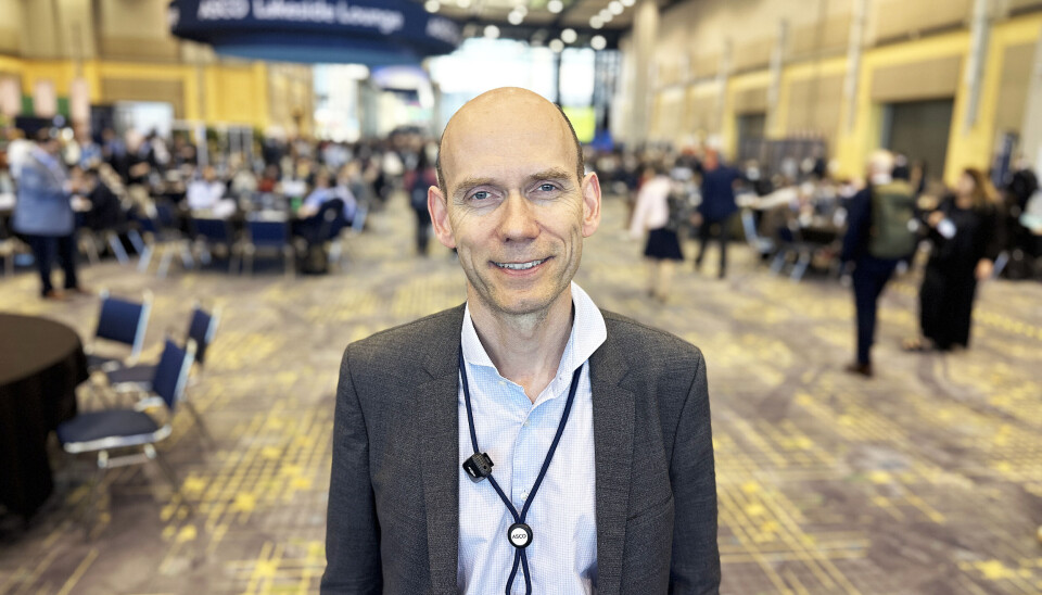 STORT POTENSIAL: – Det som er så spennende er at CAR-T kan virke godt også for pasienter med svært langtkommen sykdom, sier OUS-forsker Jon Amund Kyte. Her avbildet på ASCO-kongressen i Chicago i 2024.