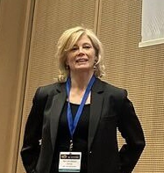 Mari-Liis Kaljusto, hjertekirurg og leder av Norsk kirurgisk forening, under et av foredragene på konferansen.