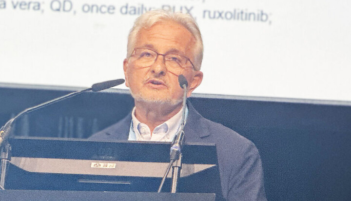 Professor Alessandro Vannuchi presenterte data fra MANIFEST-2-studien foran en fullsatt sal på EHA-kongressen i Milano.