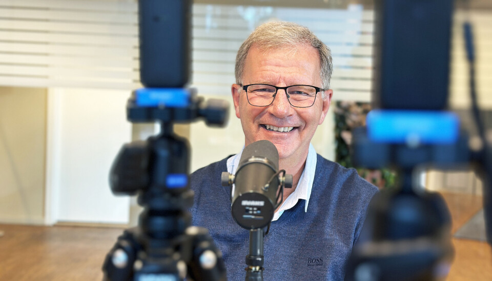 Robert Steen, her avbildet under innspillingen av siste episode av HealthTalk-podcasten.